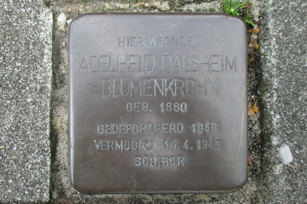 Stolperstein Postkade 8