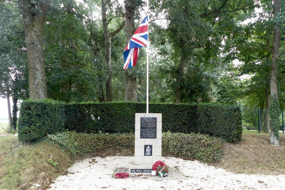 Monument Royal Ulster Rifles #1