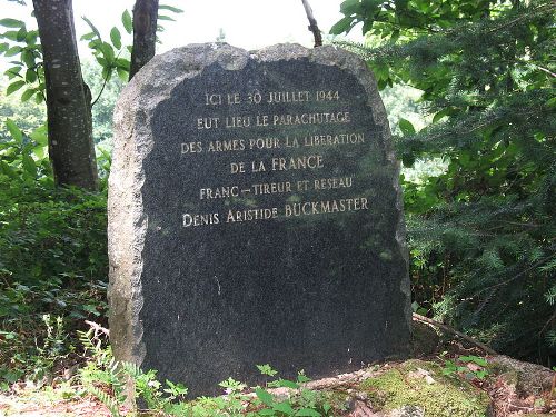 Monument Denis Arastide Buckmaster #1