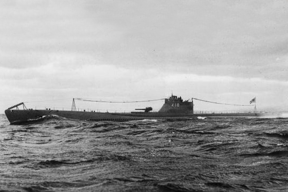 Shipwreck Japanese Submarine