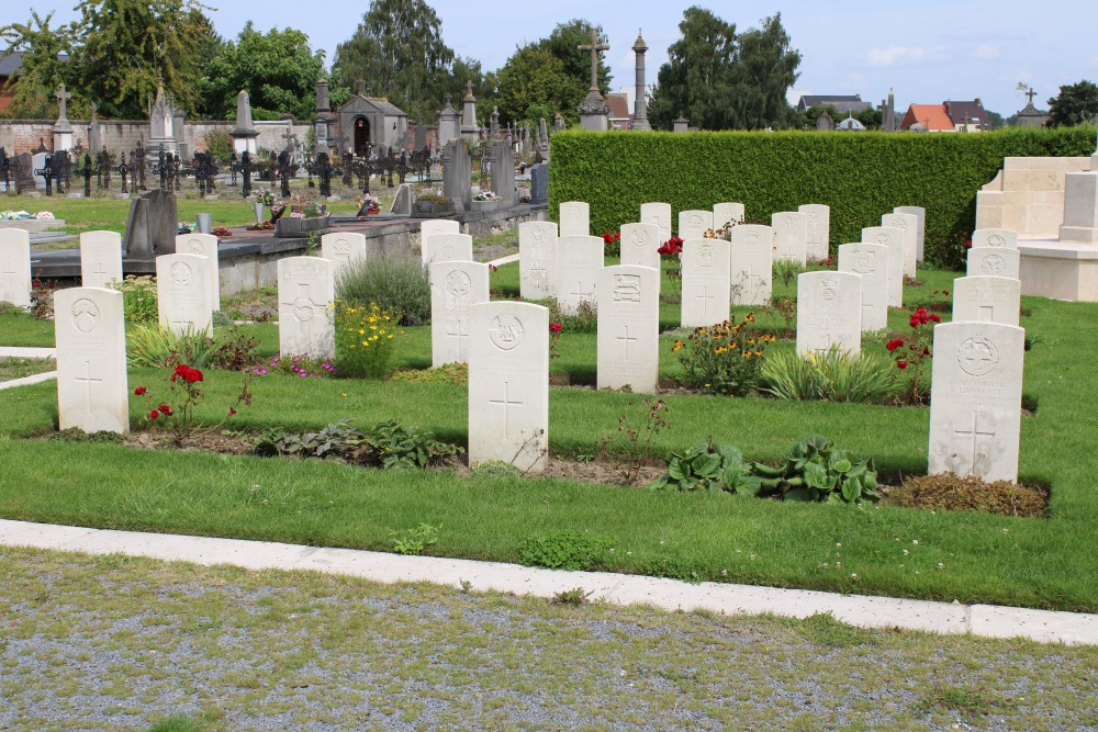 Commonwealth War Graves Leuze #2