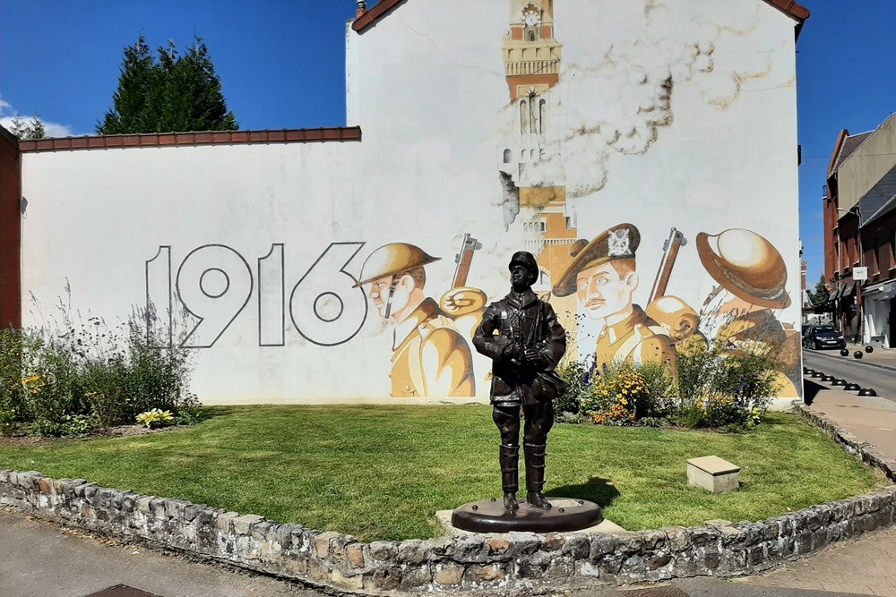 Bronze Statues of Soldiers Albert