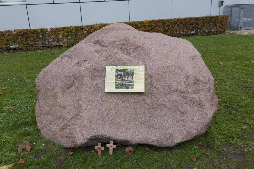 Liberation Route Marker 022: Een brug te ver #1