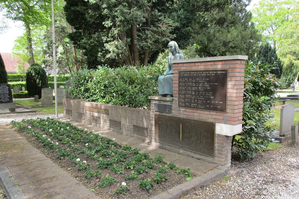 Dutch War Memorial Rusthof Cemetery Ridderkerk #4