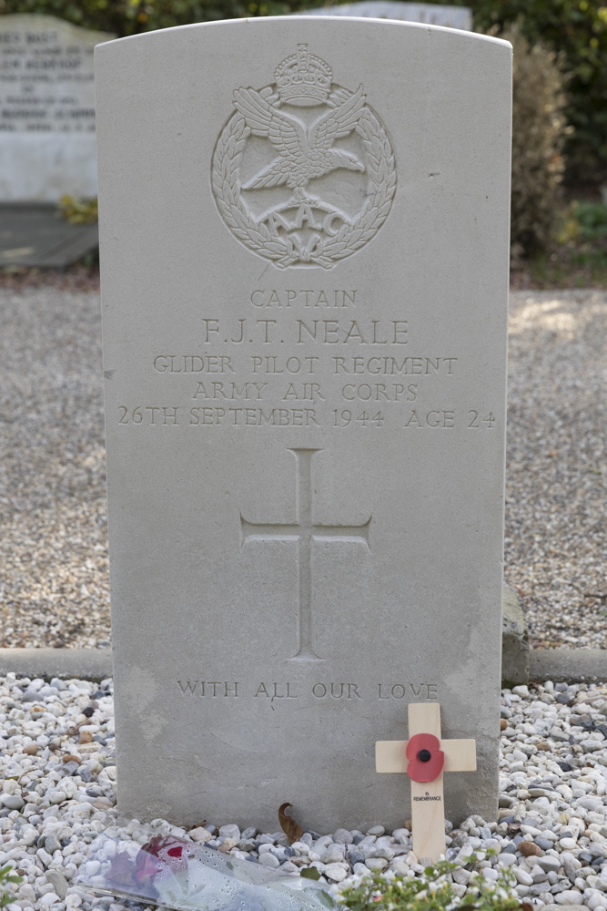 Commonwealth War Graves General Cemetery Holleweg Amerongen #3