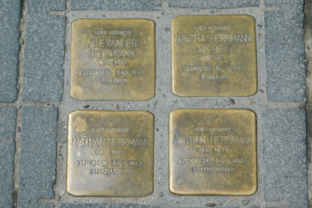 Stolpersteine Achter het Vleeschhuis (nu Vleeshuis 38) #1