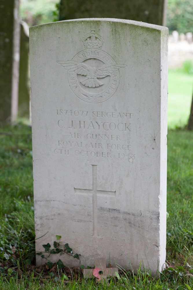 Commonwealth War Graves All Saints Churchyard #3