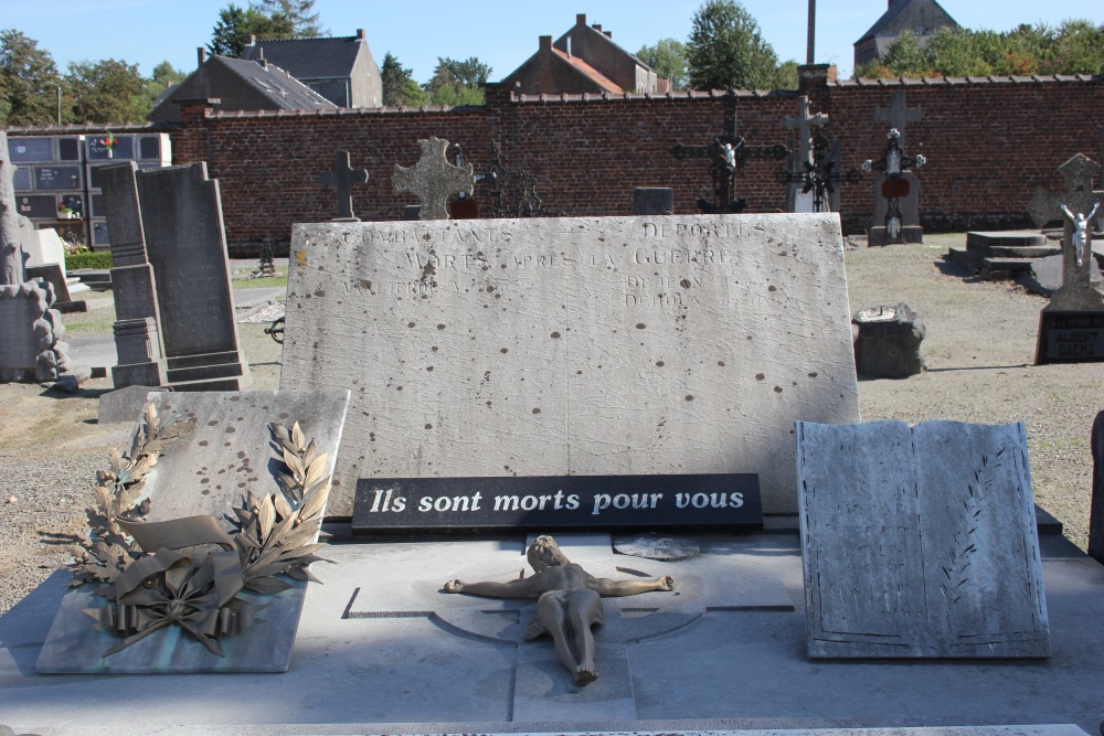Oorlogsmonument Begraafplaats Hennuyères #2