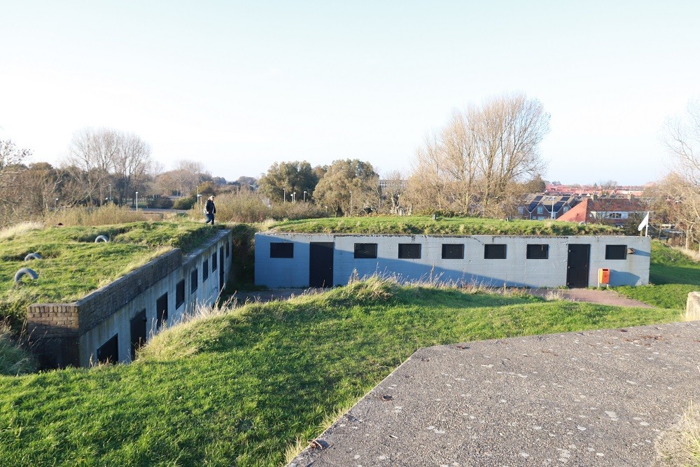 German Bunker FL244 Atlantikwall - Fort Dirks Admiraal