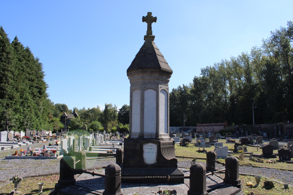 War Memorial Cemetery Vaulx #2