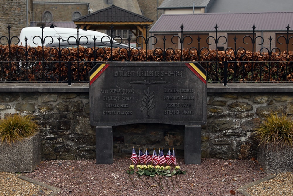 Belgische Oorlogsgraven Gexecuteerde Burgers Noville #1