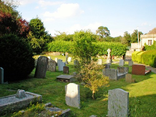 Commonwealth War Grave St. Mary Churchyard #1