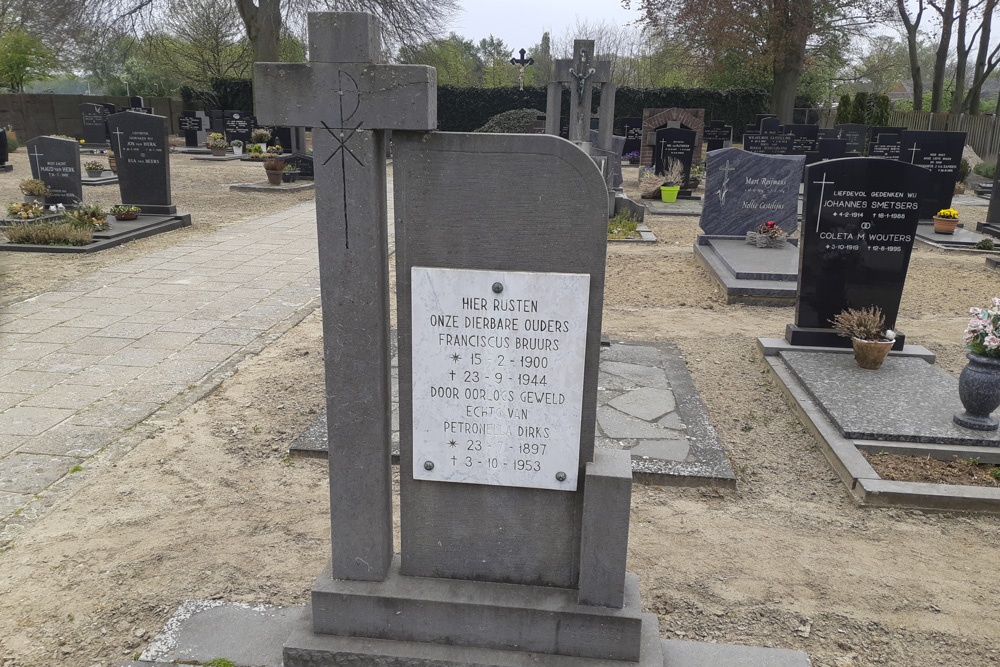 Grave Civilian Casualty Roman Catholic Cemetery Casteren