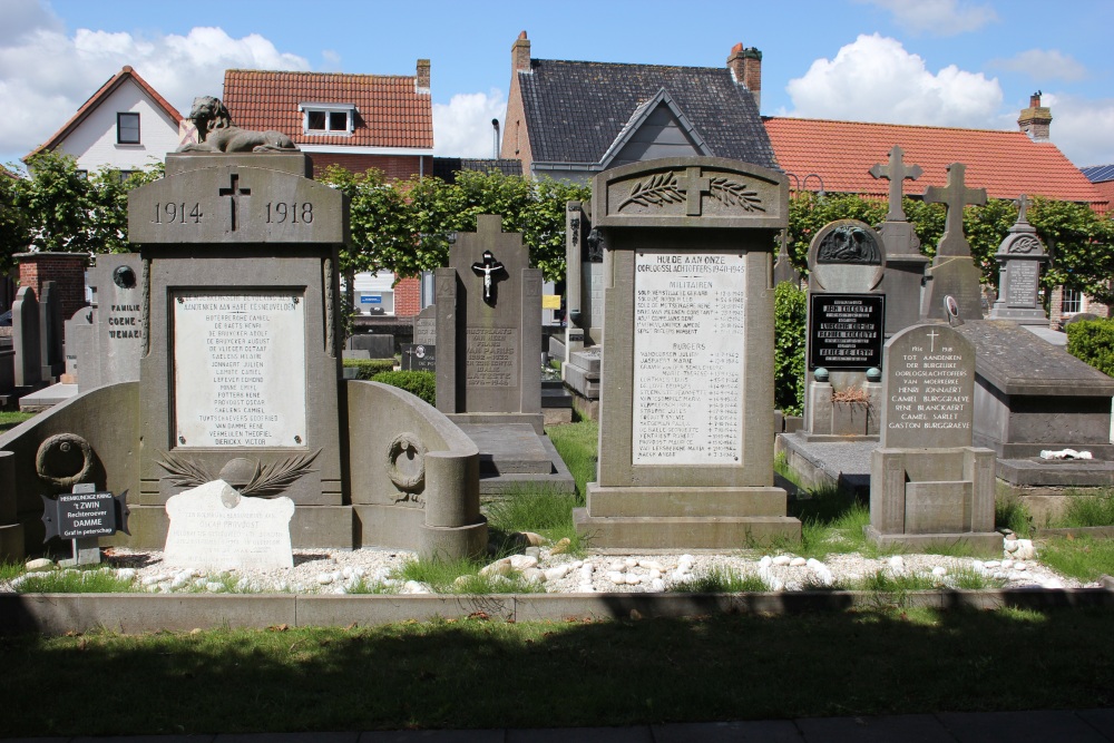 Oorlogsmonumenten Begraafplaats Moerkerke #1