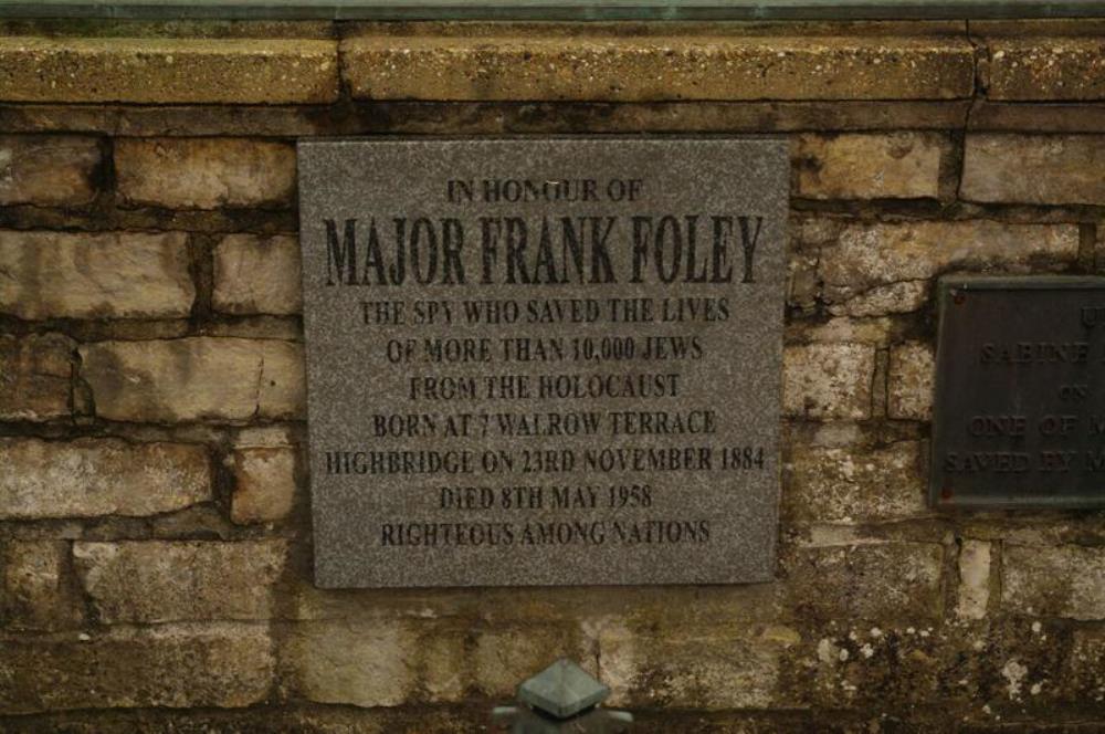 Gedenkteken Frank Foley #1