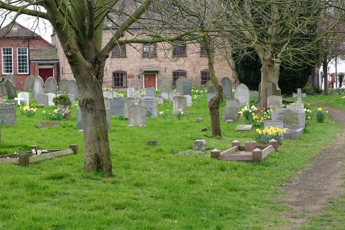 Oorlogsgraven van het Gemenebest St John the Baptist Churchyard
