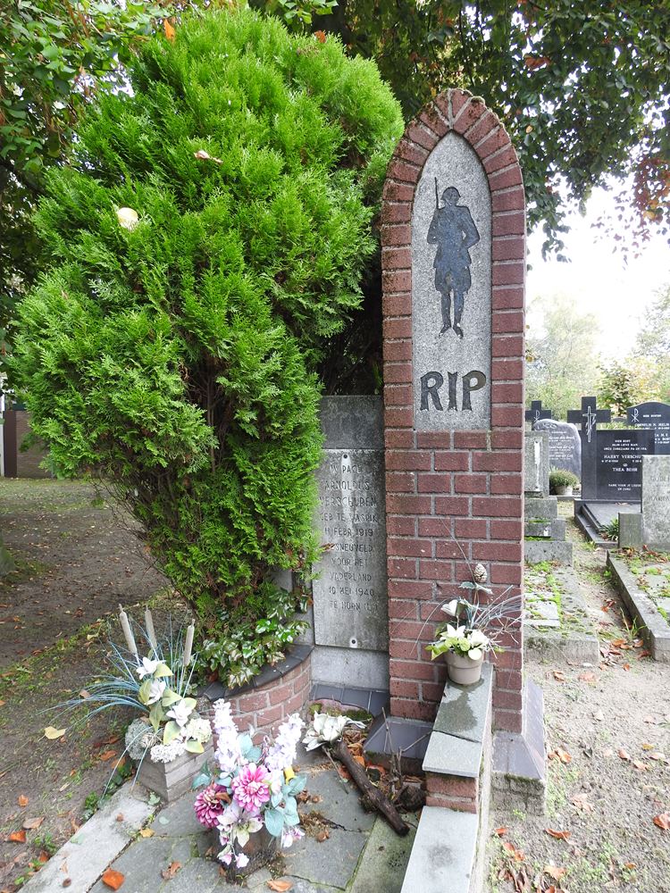 Dutch War Grave Roman Catholic Churchyard Waspik-Zuid #2