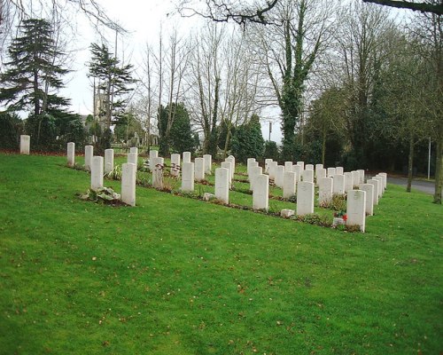 Commonwealth War Graves Andover Cemetery