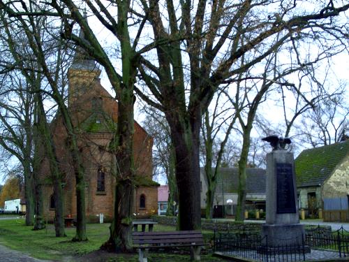 War Memorial Groß Dölln #1