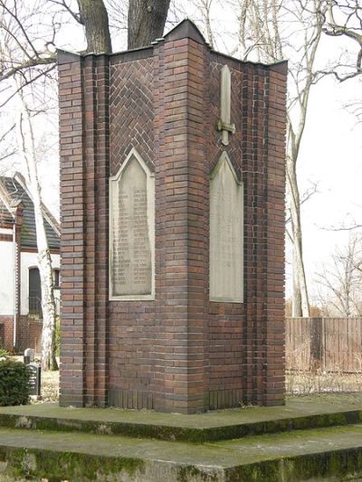 War Memorial Stralau #1