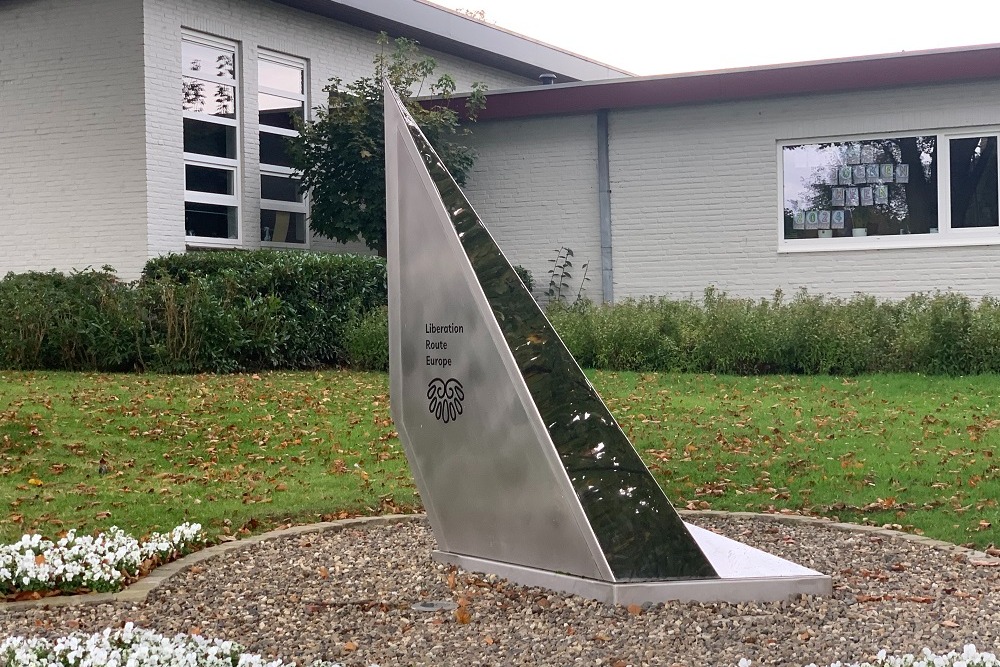 Vector of Memory: Welcome to Holland #1