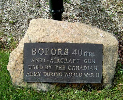 Ordnance QF 25 Pounder & Bofors 40mm Beechwood Cemetery #6