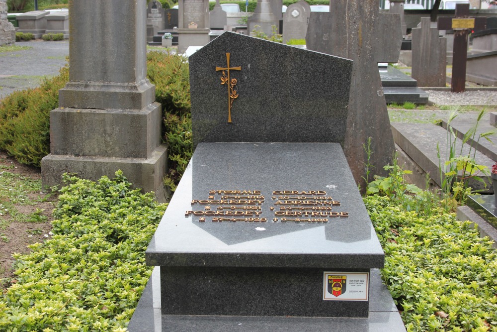 Belgian Graves Veterans Oostkerke #5