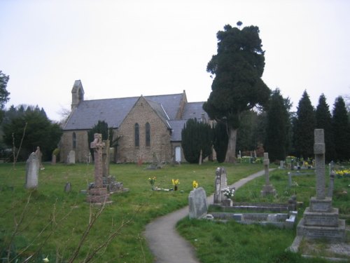 Commonwealth War Graves Holy Trinity Churchyard