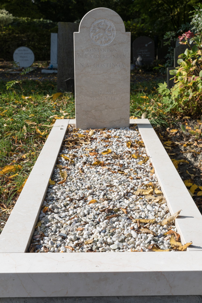 Dutch War Graves Breskens #5
