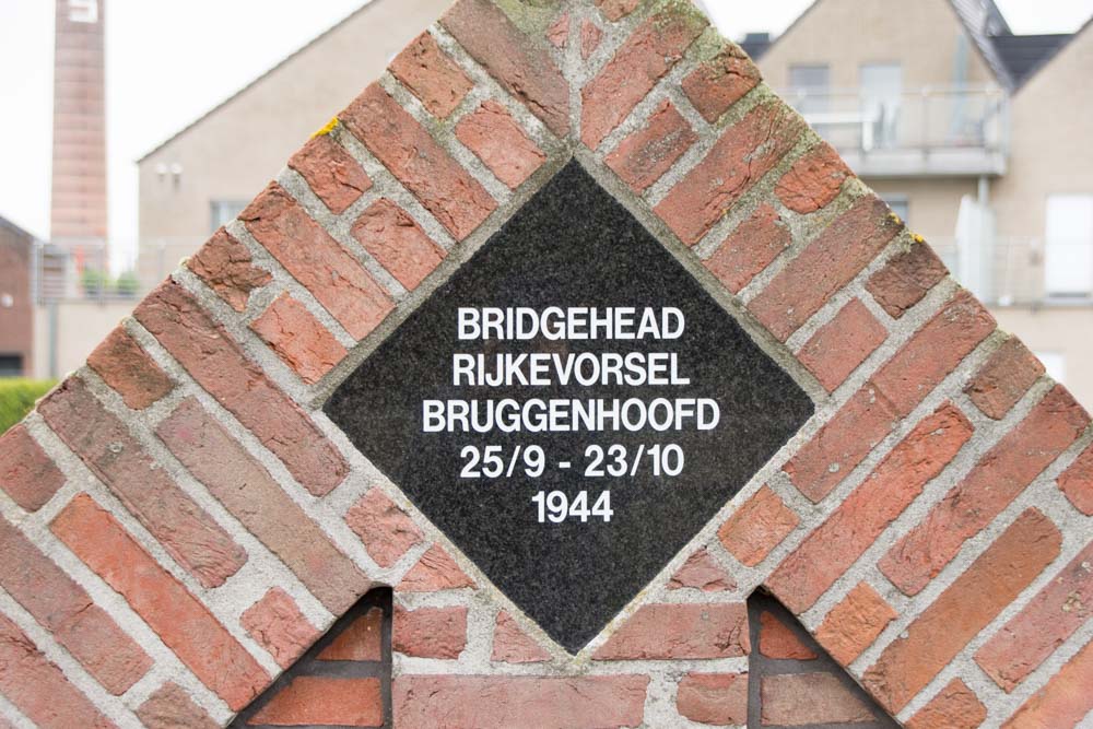 Monument Bruggenhoofd Rijkevorsel #2