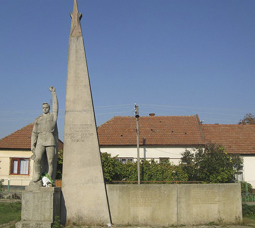 War Memorial Nove Davydkovo #1