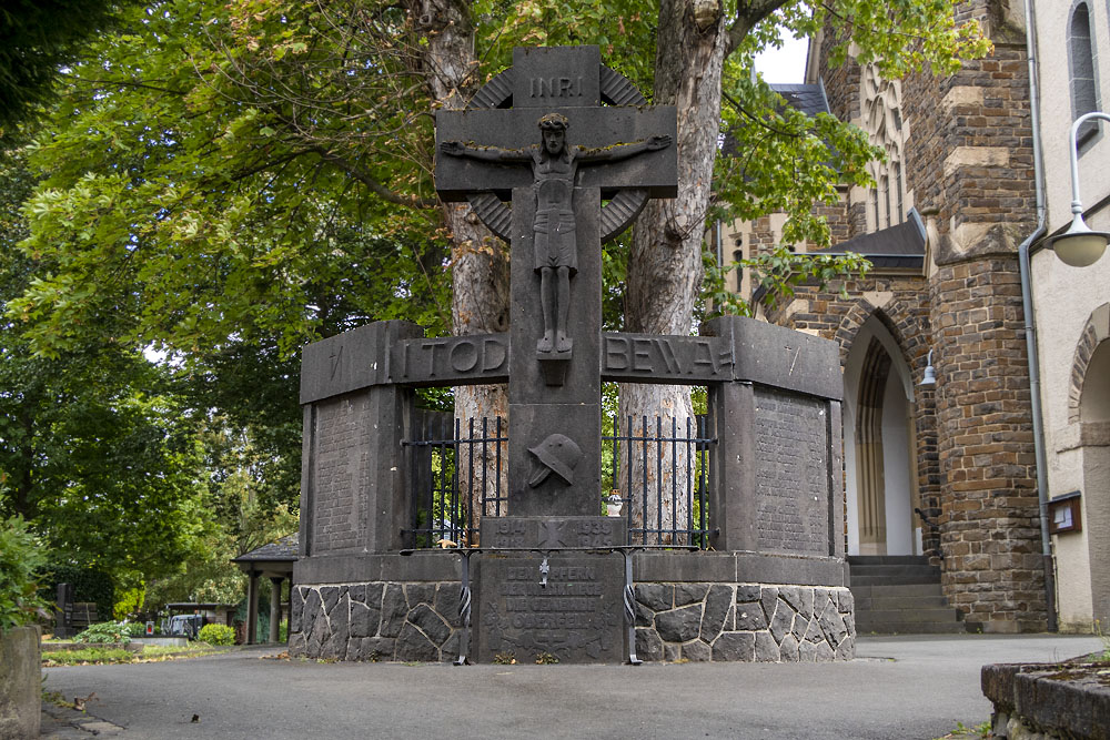 Oorlogsmonument Oberfell #1