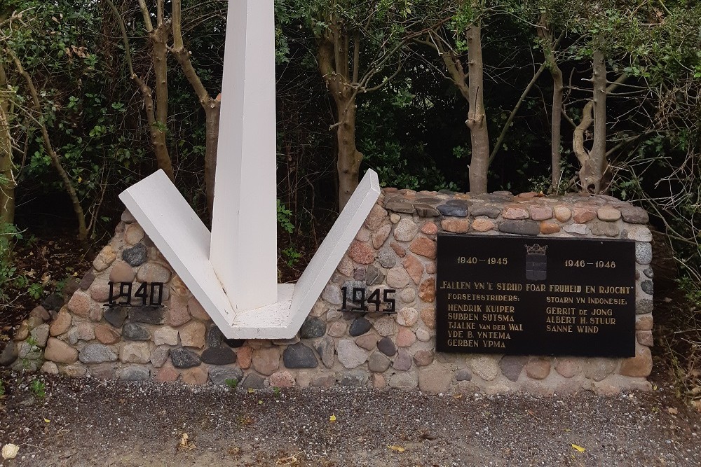 Oorlogsmonument Algemene Begraafplaats Koudum #1