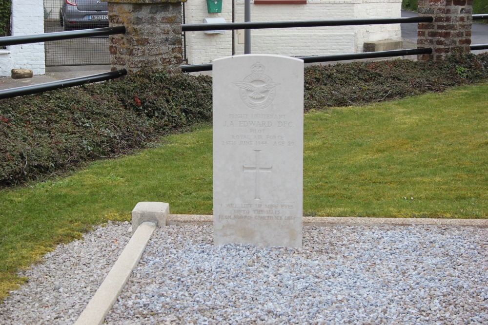 Commonwealth War Graves Leulinghem #2