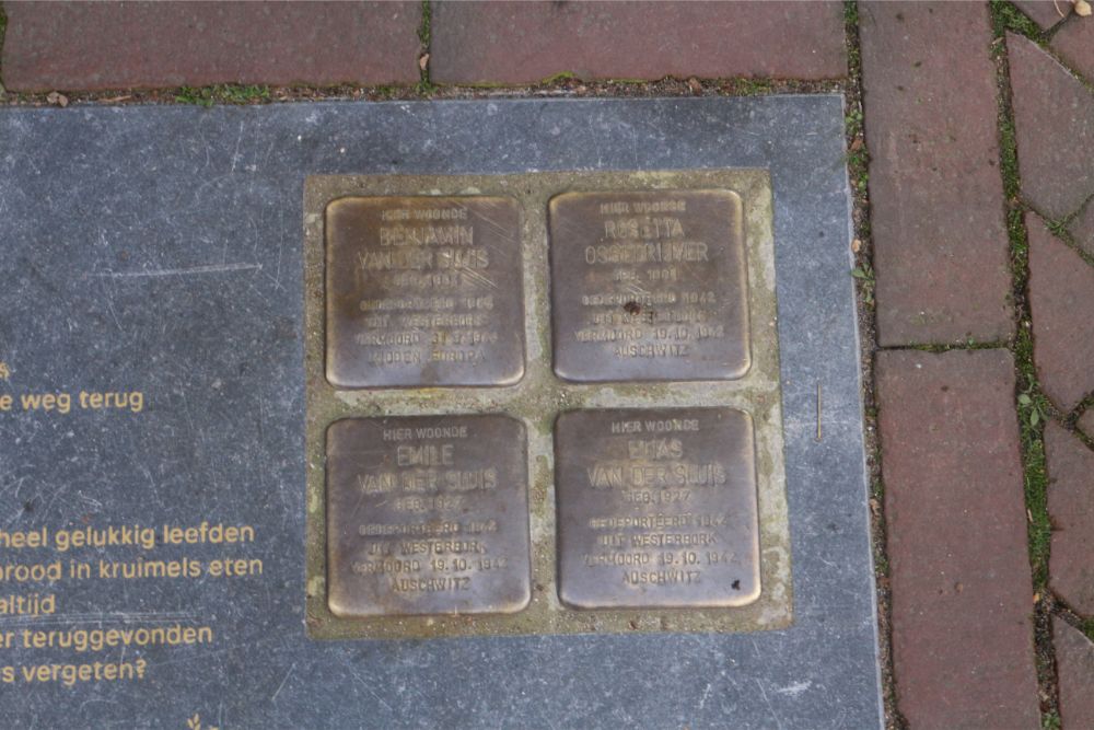 Stumbling Stones Minderbroedersstraat 32 #3