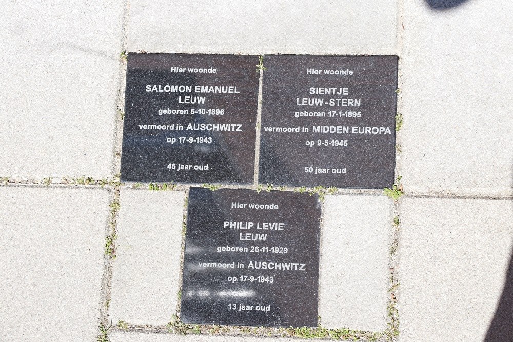 Memorial Stones Hofdijkstraat 10