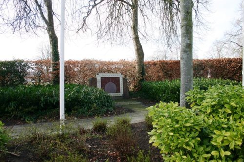 Oorlogsmonument Harkema #2