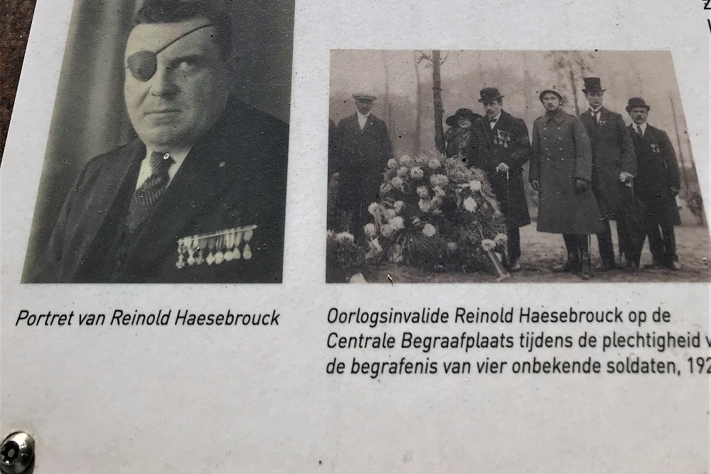 Memorial Plaque Reinold Haesebrouck #3