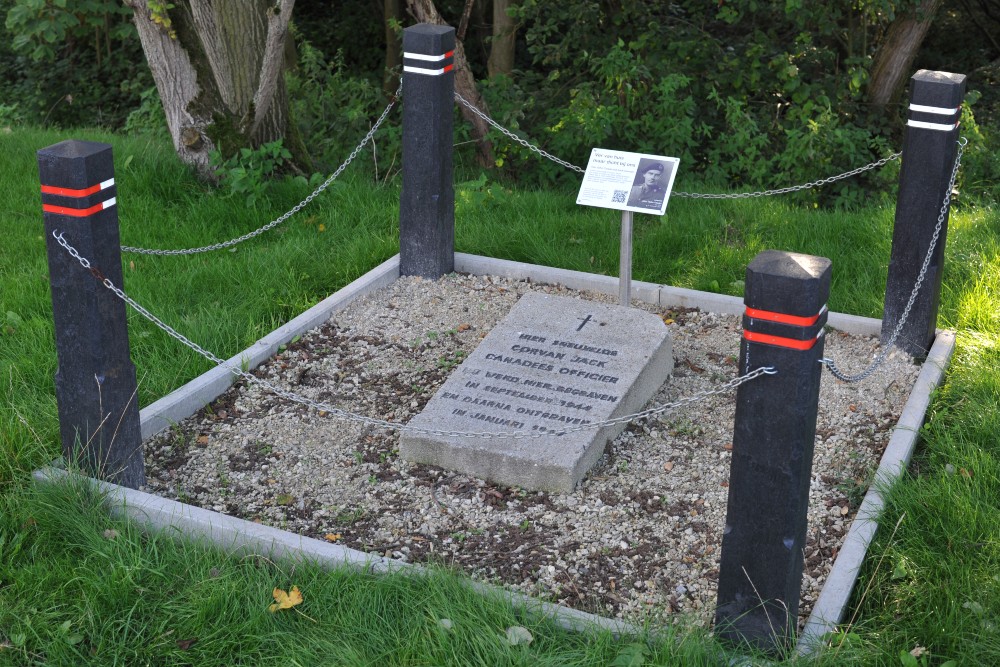 Monument Luitenant John Taylor Cowan