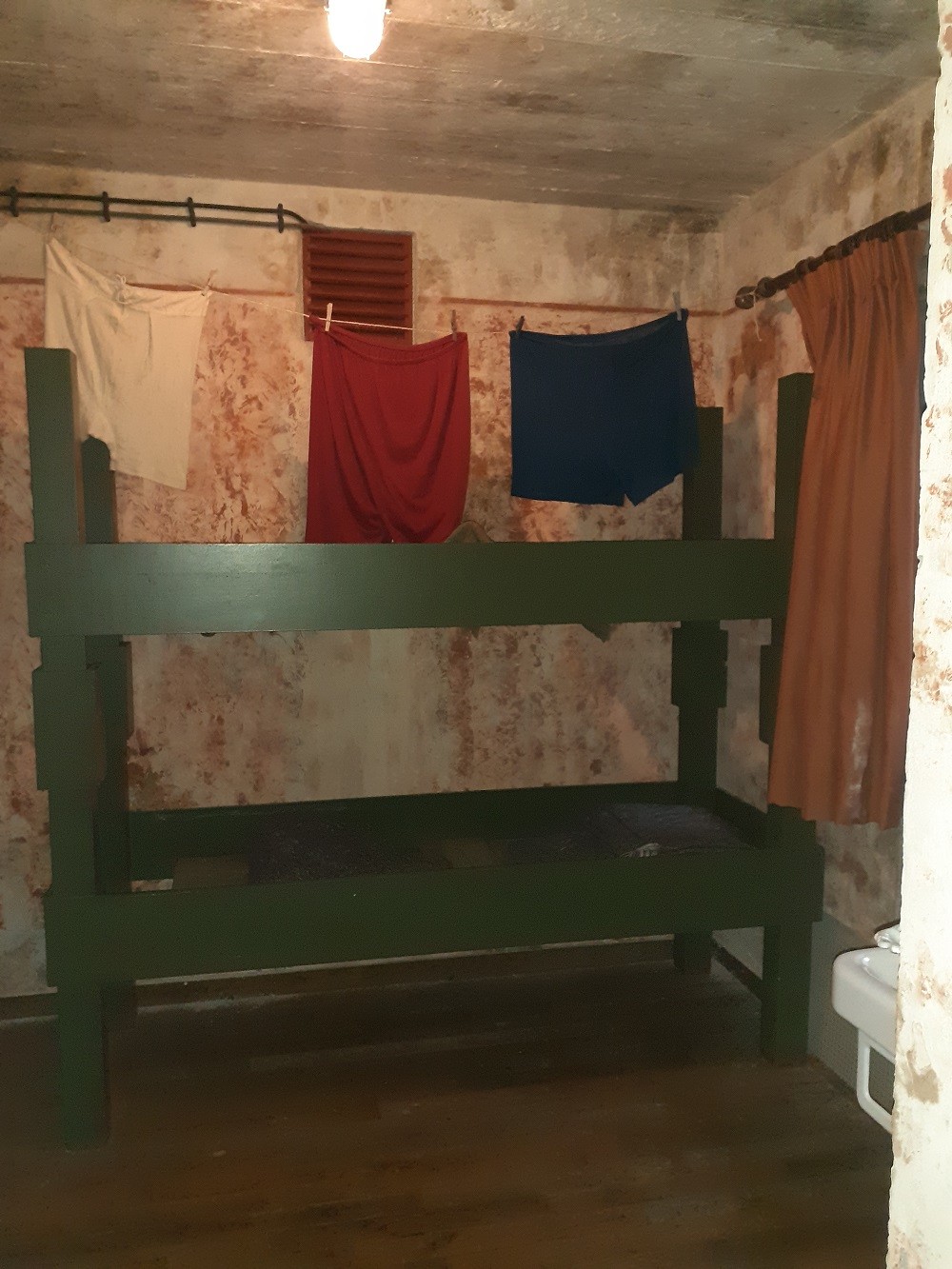 German Radarposition Tiger - Bunker Officers' Quarters #4