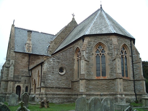 Commonwealth War Graves St John the Baptist Churchyard