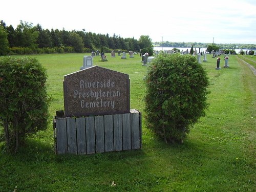 Commonwealth War Graves Cardinal Riverside Presbyterian Cemetery #1