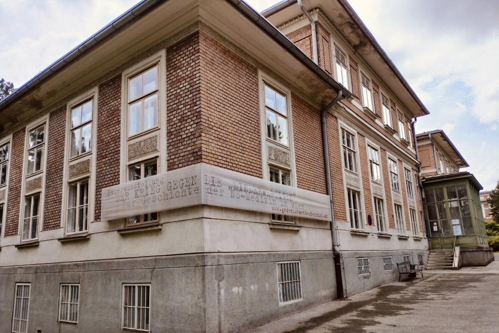 Memorial Children's Clinic Am Spiegelgrund #4
