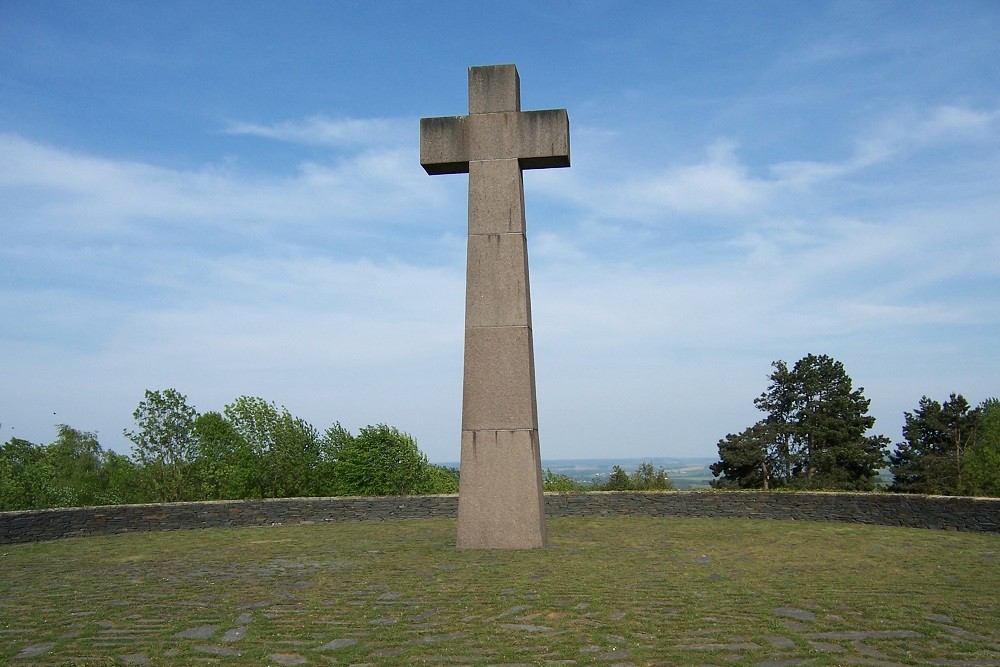 Duitse Oorlogsbegraafplaats Noyers-Pont-Maugis #2