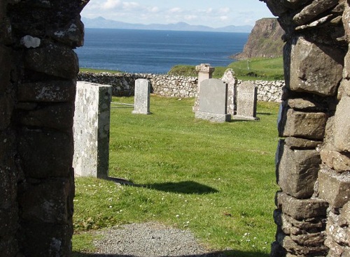 Commonwealth War Grave Trumpan Burial Ground