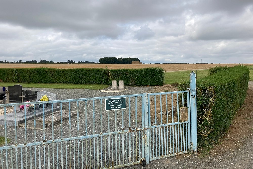 Commonwealth War Graves Martainneville #1