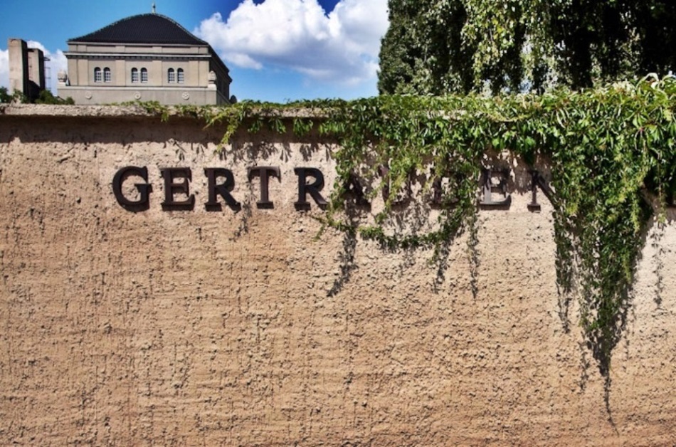 Duits Oorlogsgraf Gertraudenfriedhof Halle #1