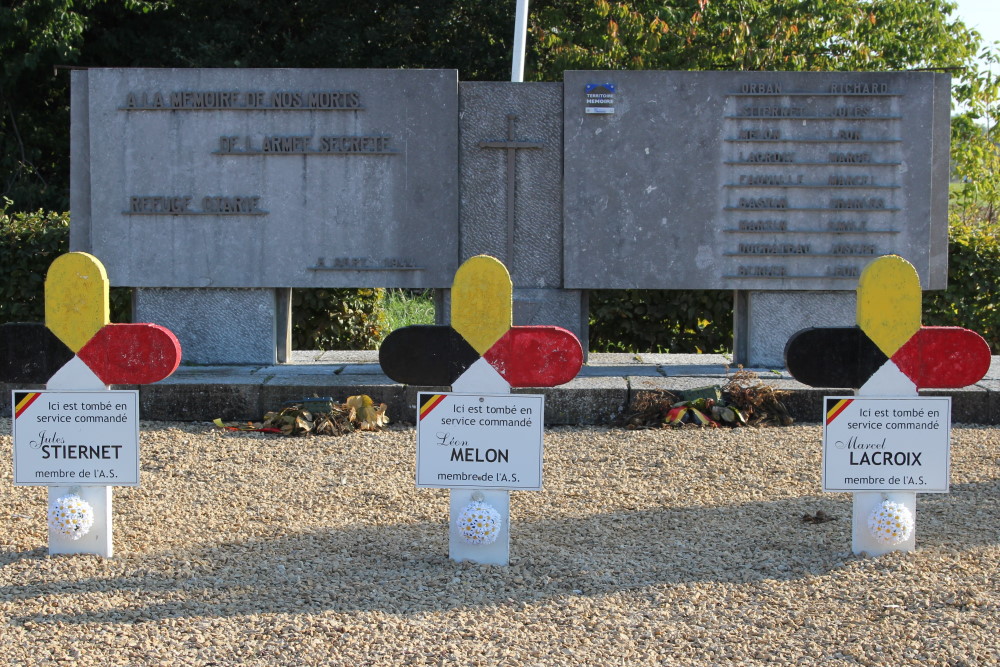 Memorial Crosses Resistance Omal