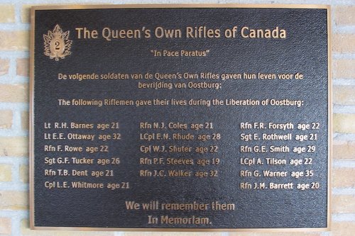 Gedenktekens Queens Own Rifles of Canada Oostburg #4