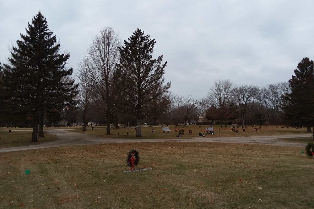 American War Grave Floral Lawn Cemetery